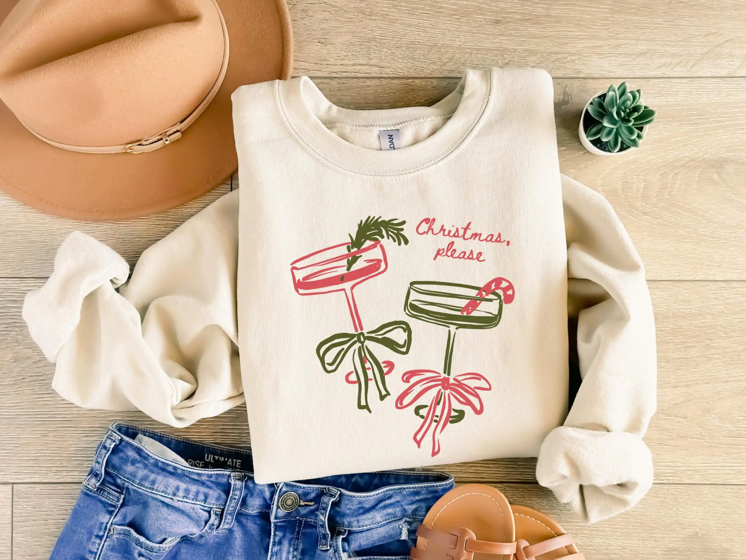 Christmas Cocktail Sweatshirt – Festive Holiday Party Top Christmas Cocktail Sweatshirt – Festive Holiday Party Top