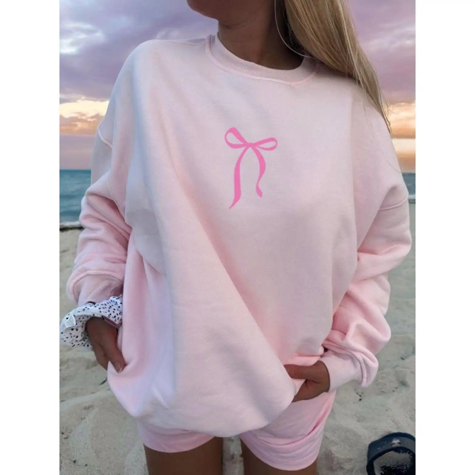 Pink Bow Aesthetic Sweatshirt – Cozy Soft Girl Crewneck Top Pink Bow Aesthetic Sweatshirt – Cozy Soft Girl Crewneck Top