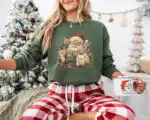 Retro Santa and Kittens Sweatshirt – Cute 90s Cat Lover Gift