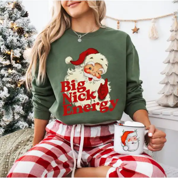 Retro Santa Christmas Sweatshirt – Funny Unisex Holiday Crewneck