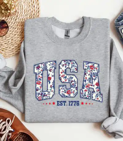 Floral USA Sweatshirt – Cozy Patriotic Crewneck for 4th of July