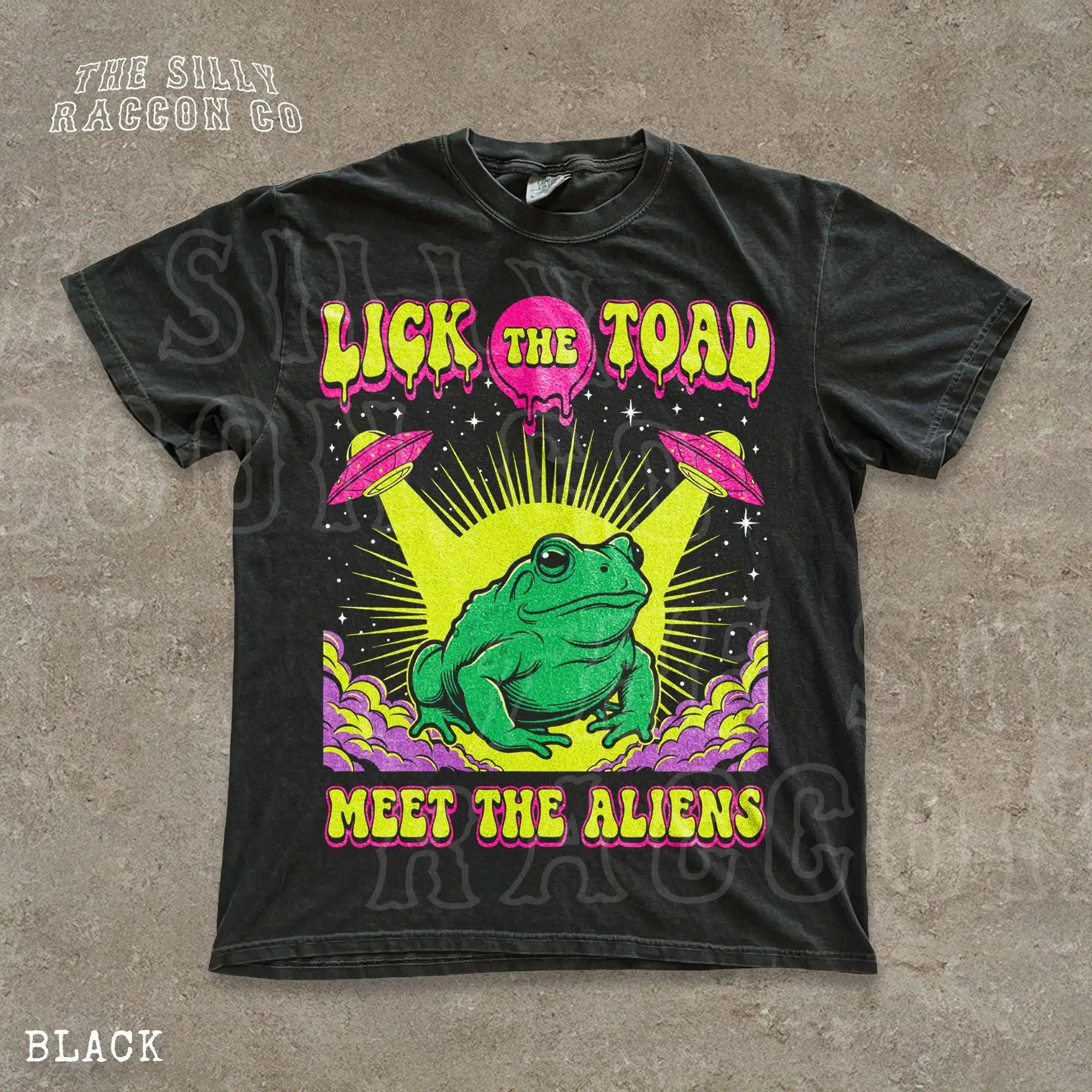 il_fullxfull.7903516950_n5cr.jpg Lick The Toad Retro Psychedelic Frog Rave Graphic Shirt