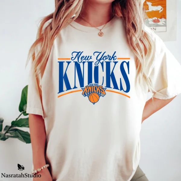 New York KNICKS Retro Vintage Graphic Basketball Shirt
