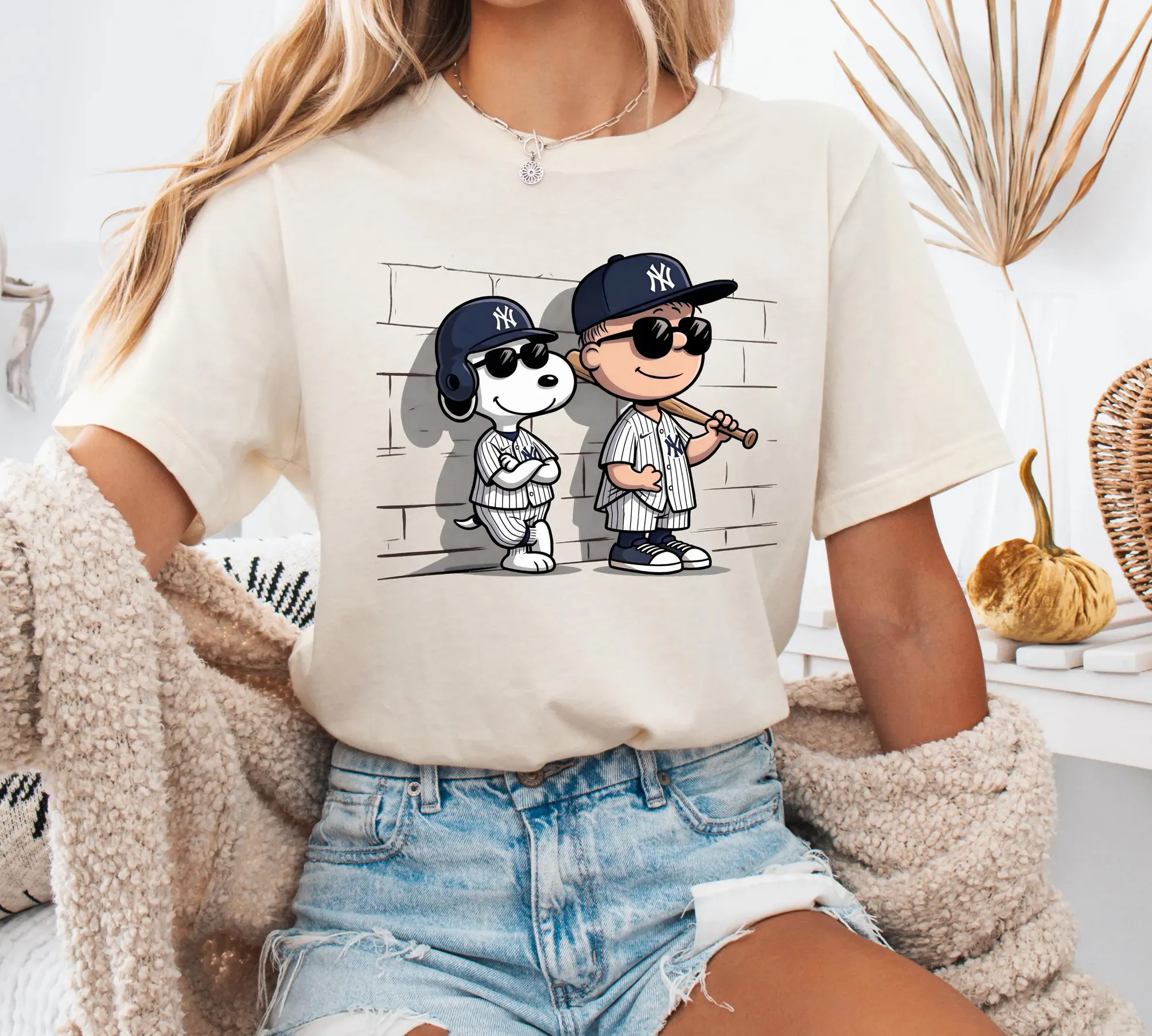 Snoopy Yankees Baseball Vintage Graphic Shirt Snoopy Yankees Baseball Vintage Graphic Shirt