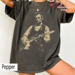 VIBECRAFTS STUDIO Abraham Lincoln Guitar Shirt