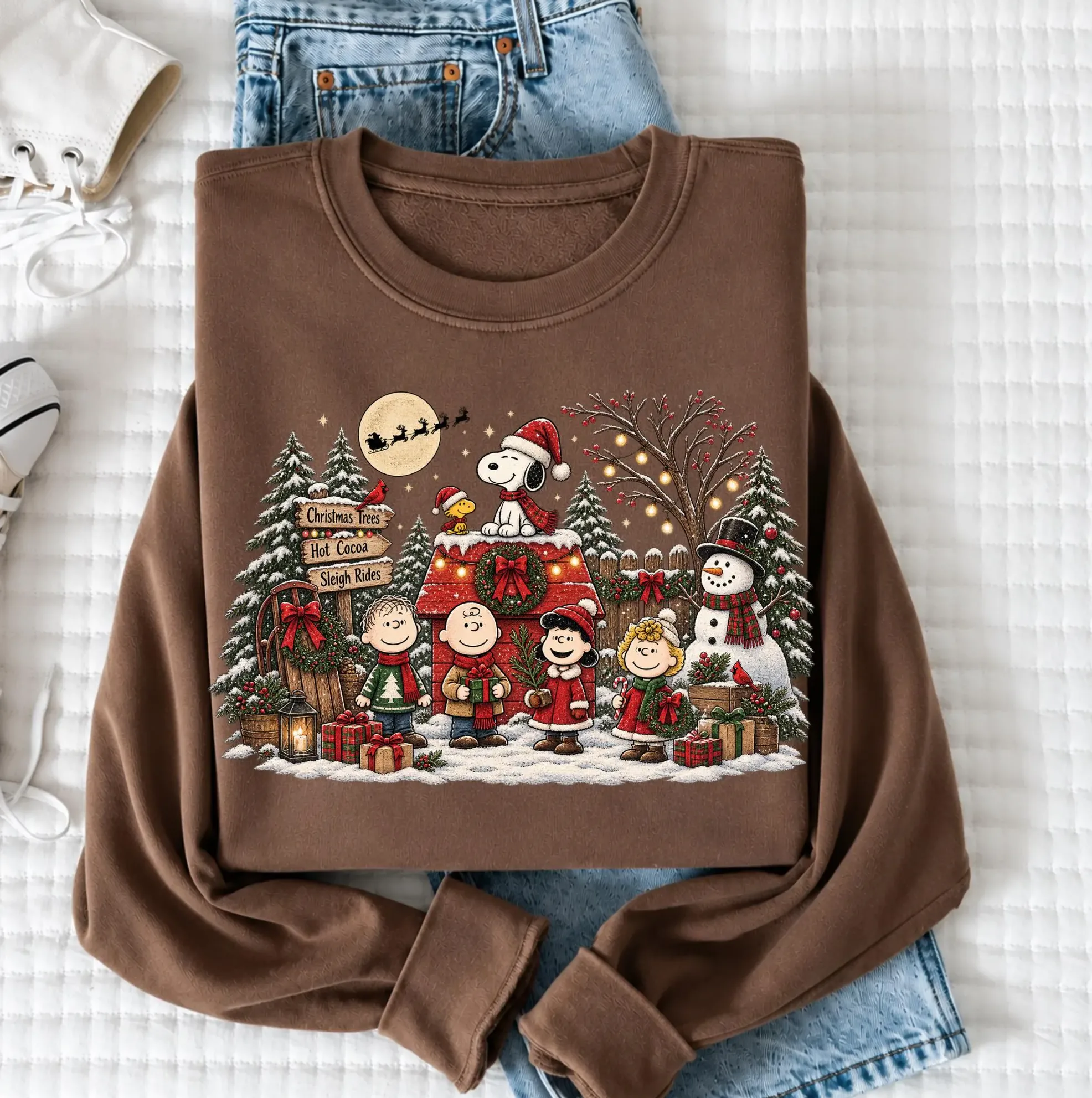 Vintage Christmas Cartoon Friends Sweatshirt — Peanuts Gang Crewneck Vintage Christmas Cartoon Friends Sweatshirt — Peanuts Gang Crewneck